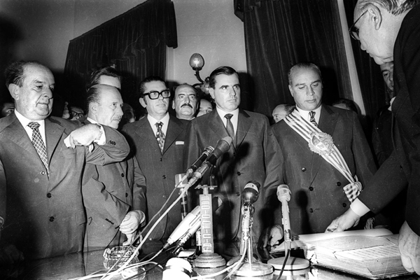 Fotografía del traspaso de mando presidencial en 1972