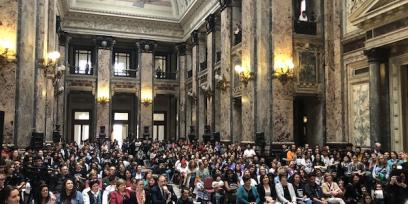Cierre en el Salon de los pasos perdidos