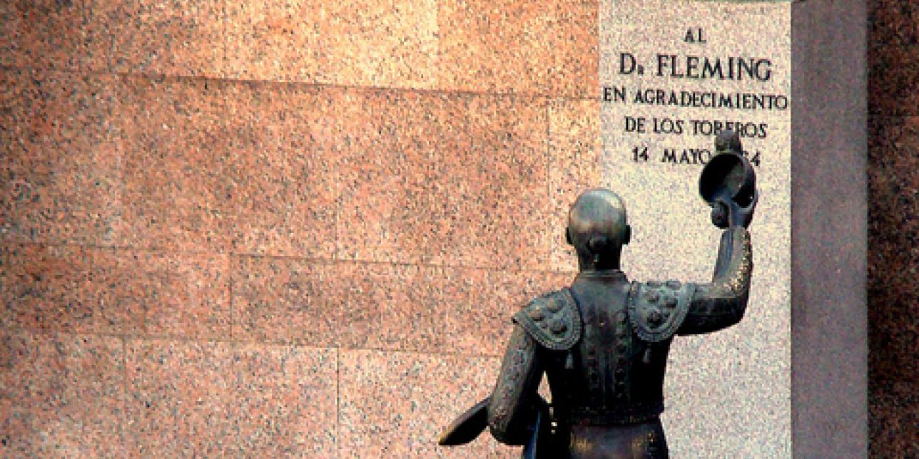 Busto en homenaje al doctor Fleming en Madrid, España.