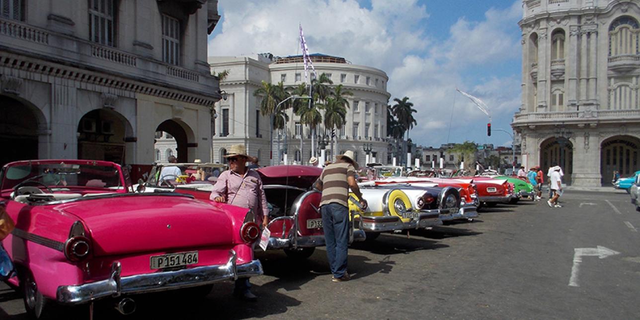 Bienal de Diseño en Cuba