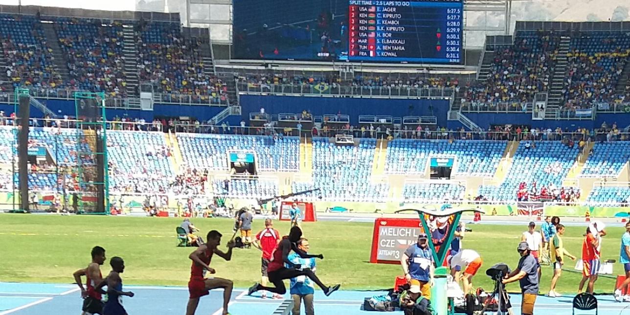 Atletismo, prueba de 3000 mts con obstáculos.