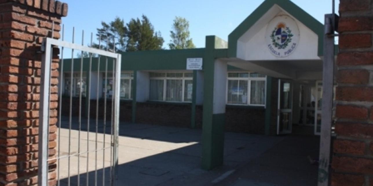 Escuela pública uruguaya