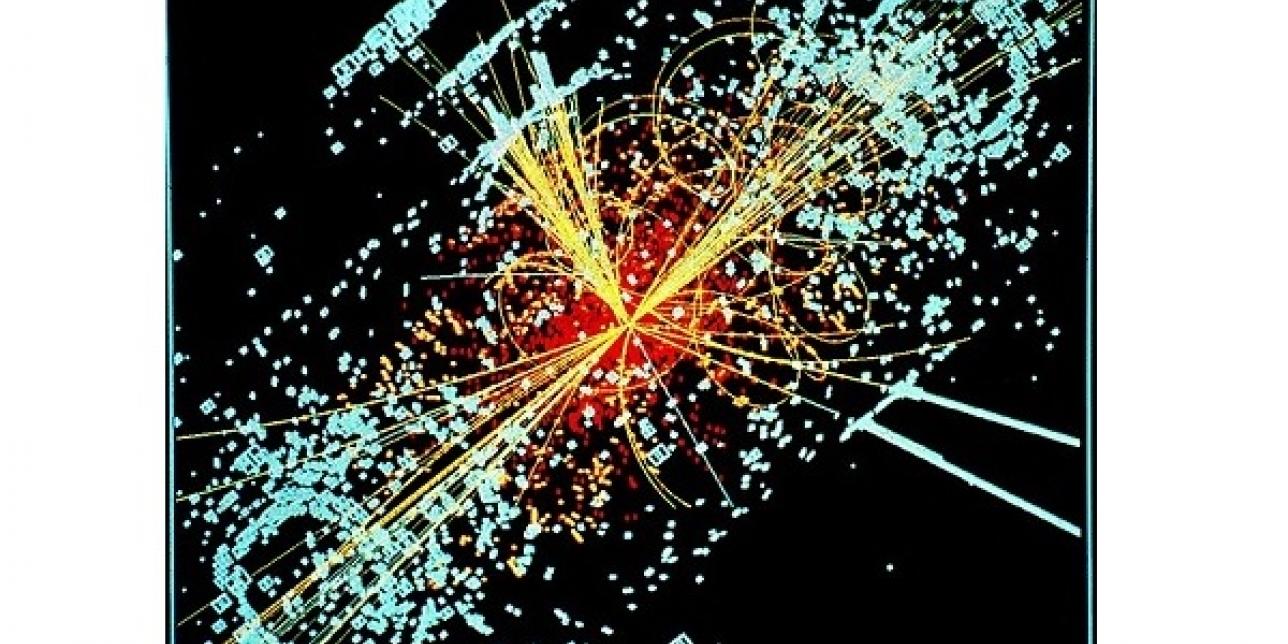 Un ejemplo de simulación a partir de los datos de la desintegración dos protones de muy alta energía generando un Bosón de Higgs en el decaimiento en dos haces de hadrones y dos electrones en el detector CMS del LHC en el CERN. Las lineas representan las posibles vias de desintegración, mientras que la zona en azul claro representa la energía obtenida en la desintegración de las partículas en el detector.