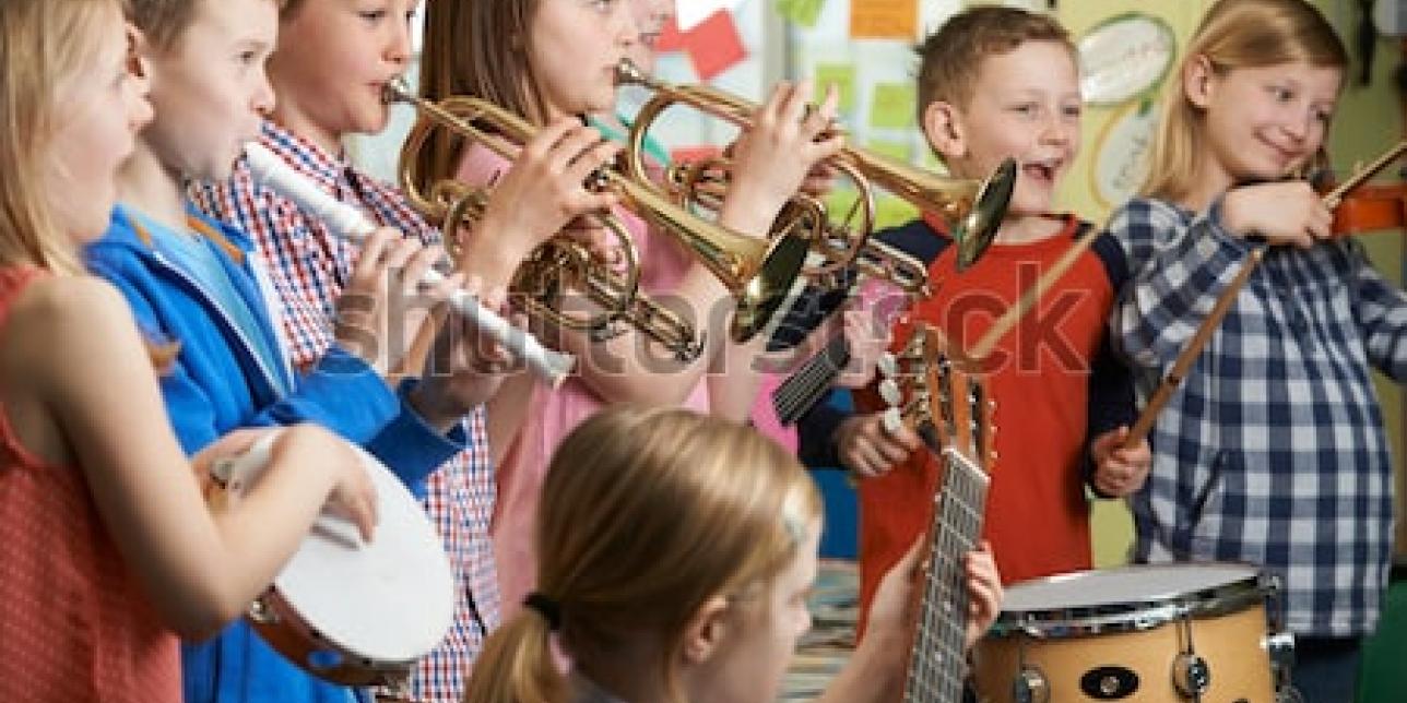 grupo instrumental de niños