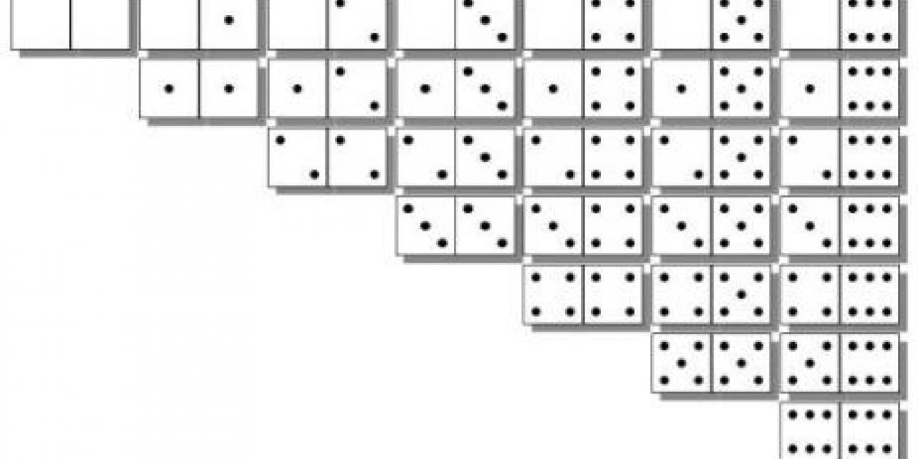 Fichas de dominós tradicional con puntos del uno al seis.